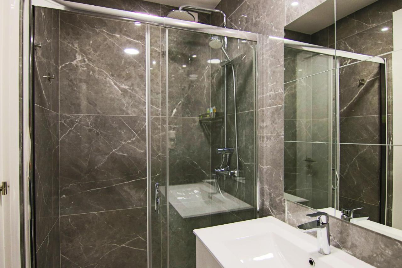 Phaedrus Living: Luxury Suite Nicosia 508 Exterior foto